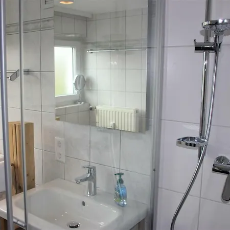 Freiburgerstrasse By Kuckucksnester * هينترتزارتن